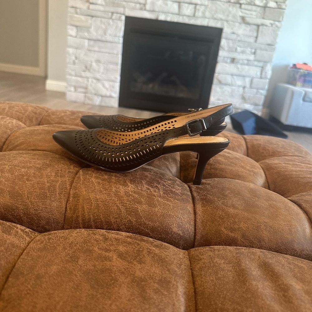 ANTONIO MELANI Black Slingback Heels